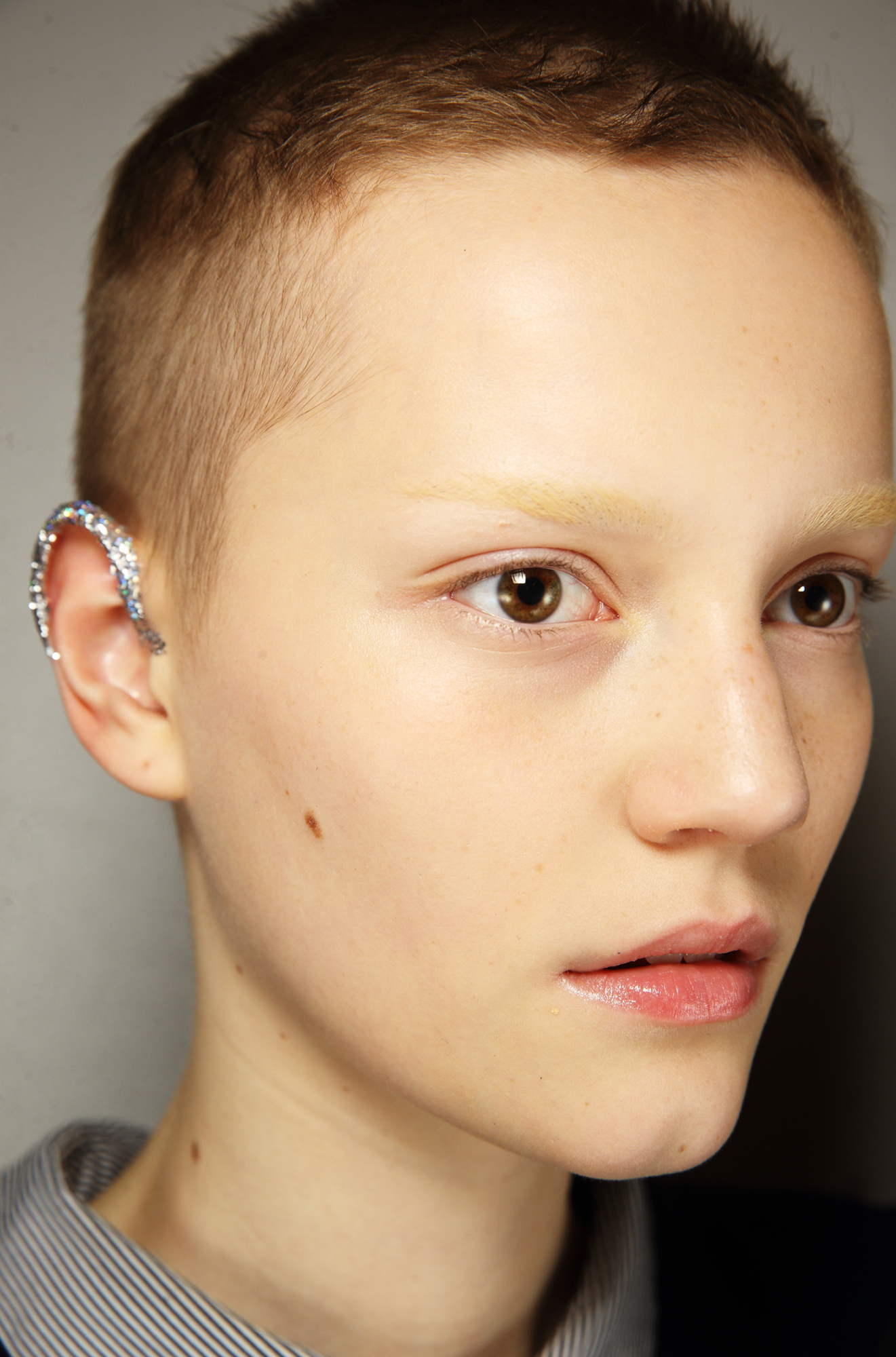glitter ear